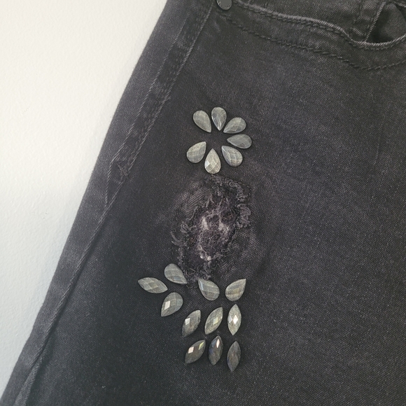 SEVEN 7 Destressed High Waisted Denim Black Skinny Jeans w/Rhinestones - Picture 3 of 10